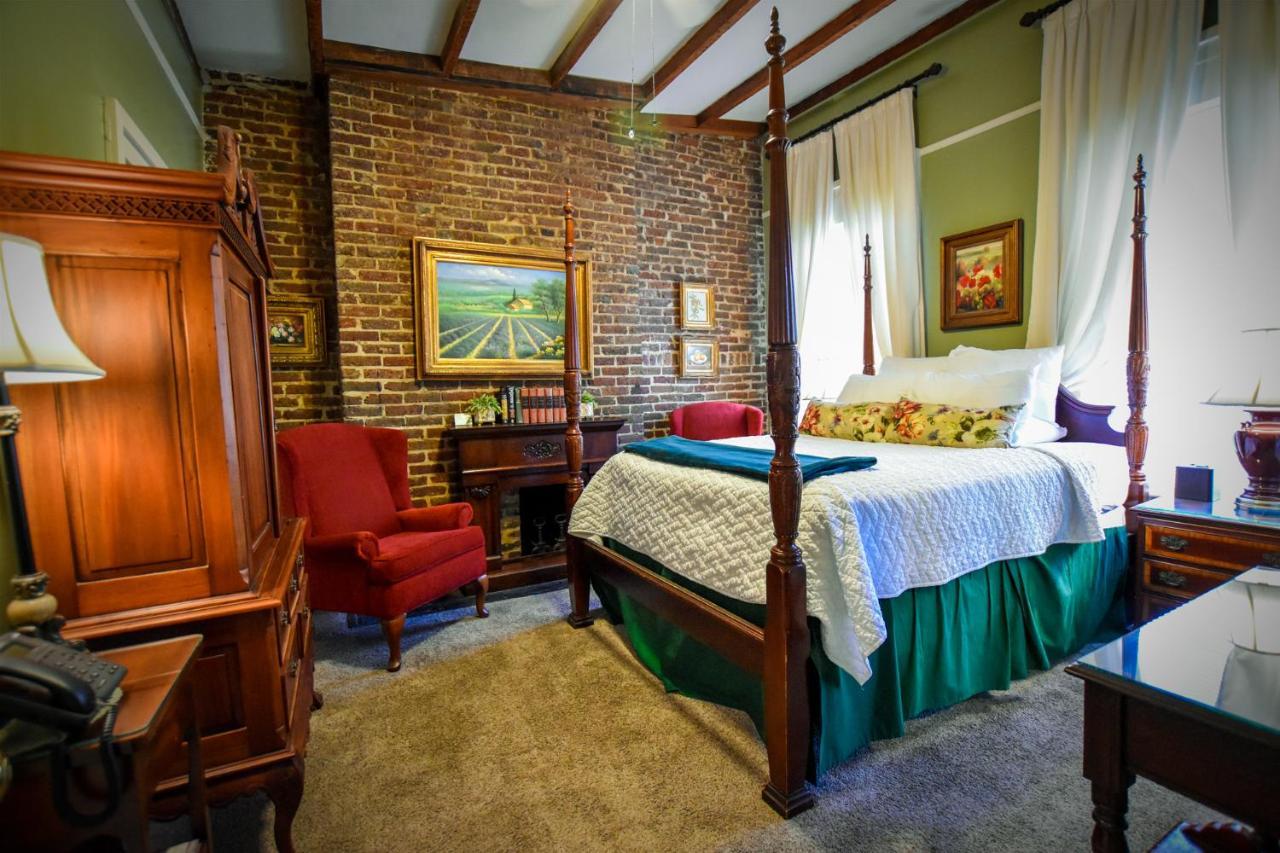 Savannah Bed & Breakfast Inn Екстериор снимка