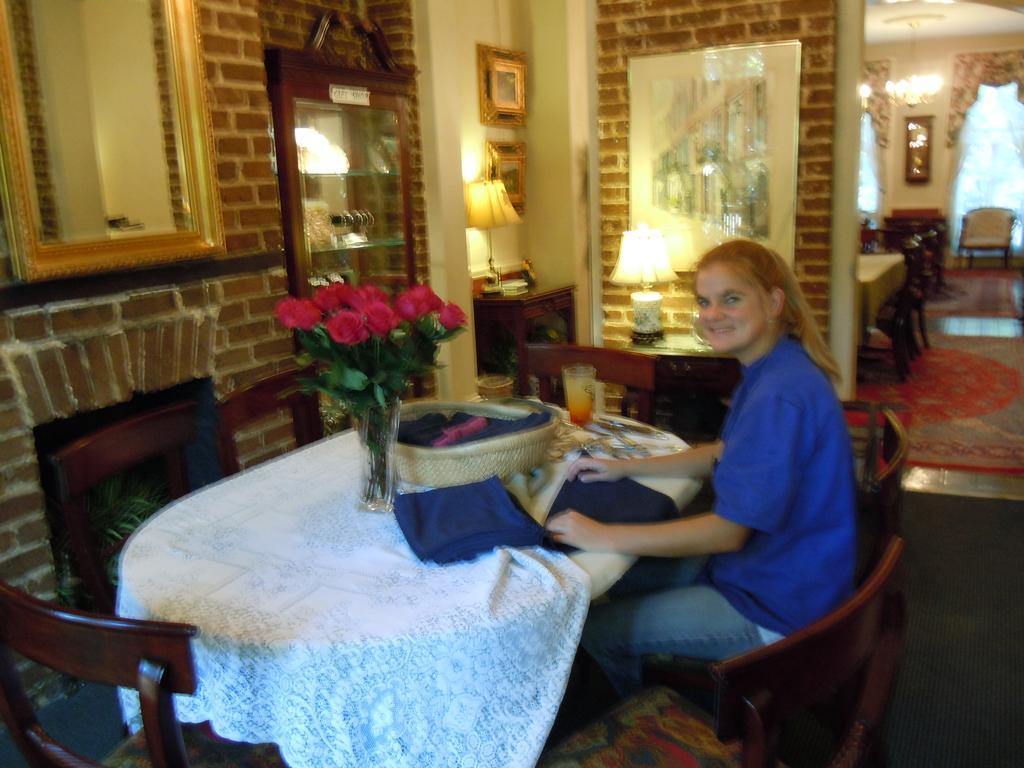 Savannah Bed & Breakfast Inn Стая снимка
